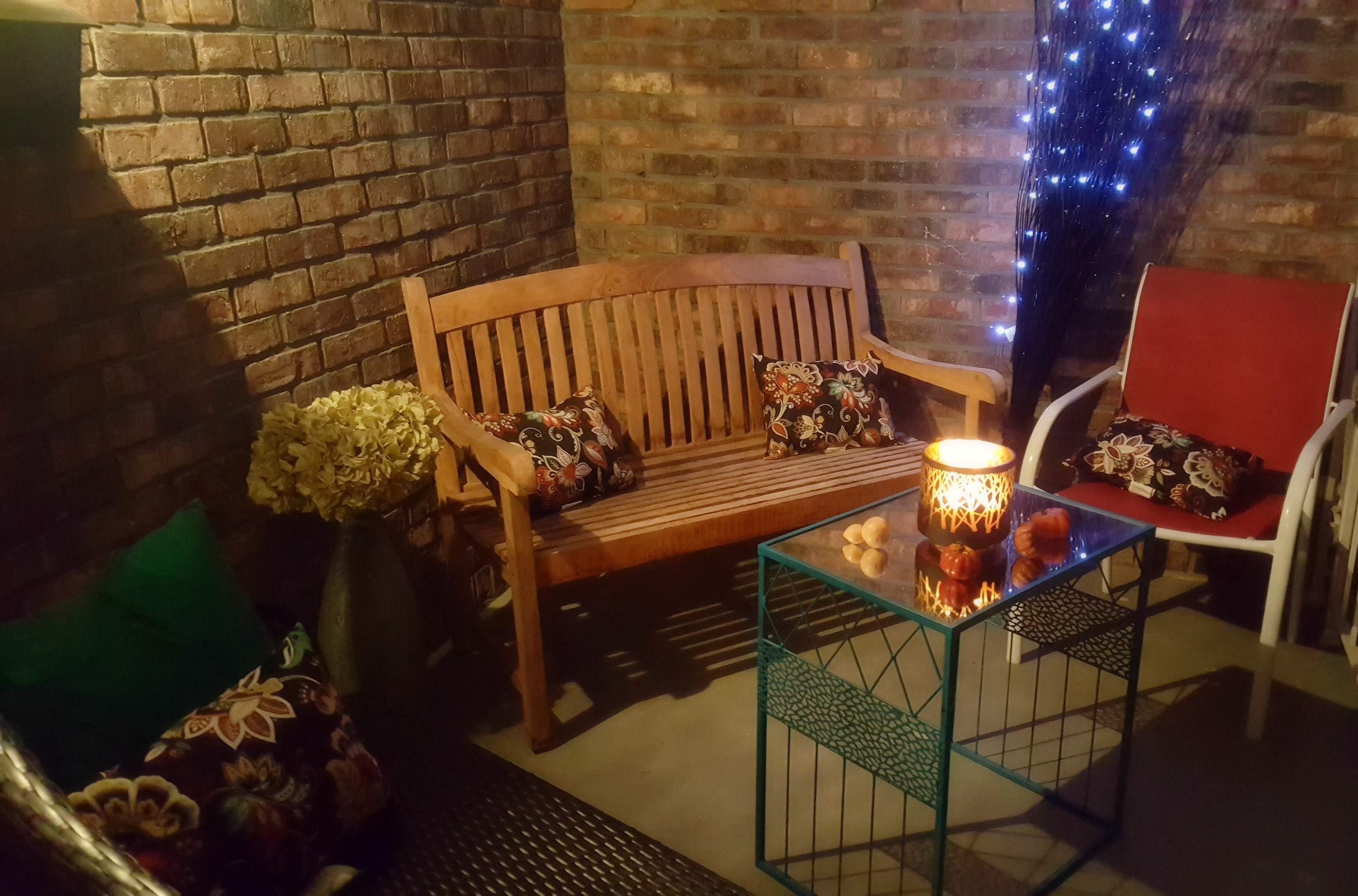 Outdoor Holiday Decorating